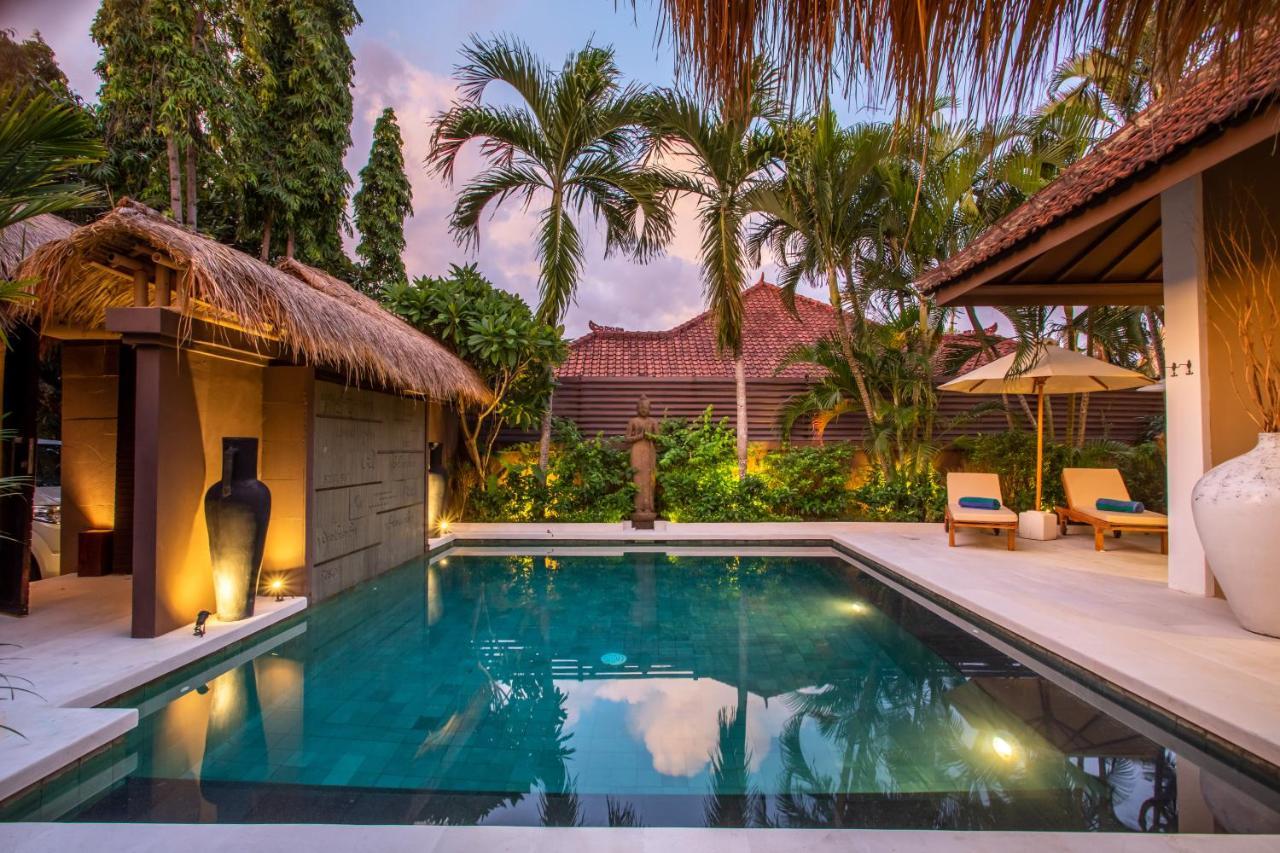 Asrina Villa'S Seminyak Exteriör bild