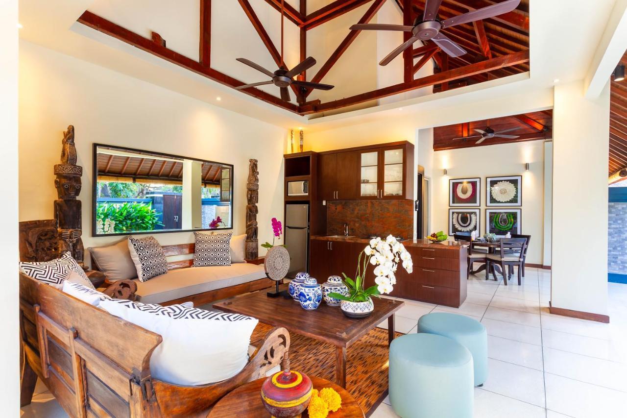 Asrina Villa'S Seminyak Exteriör bild