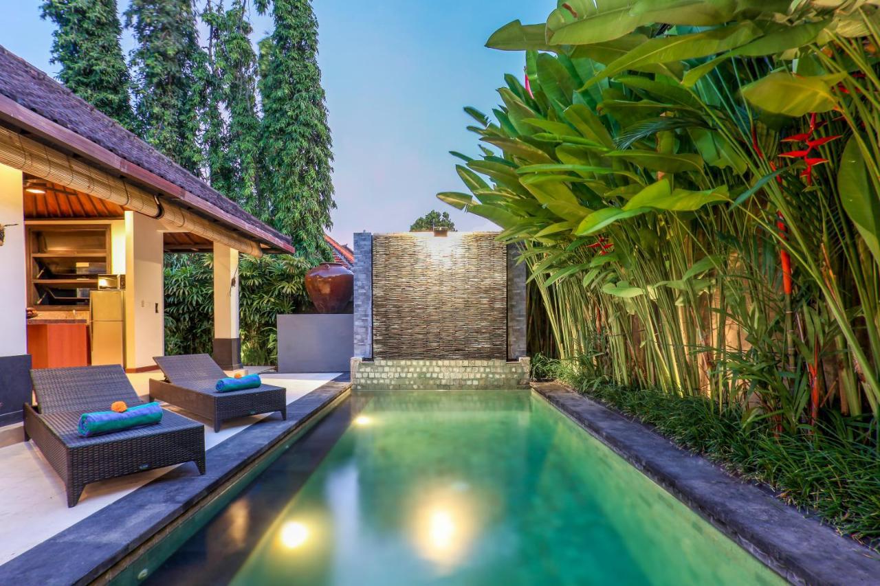 Asrina Villa'S Seminyak Exteriör bild