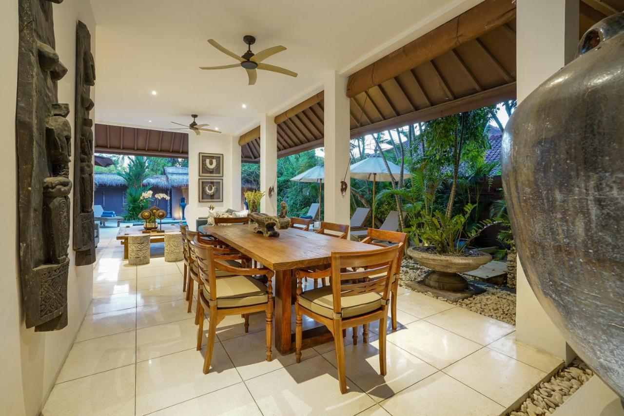 Asrina Villa'S Seminyak Exteriör bild